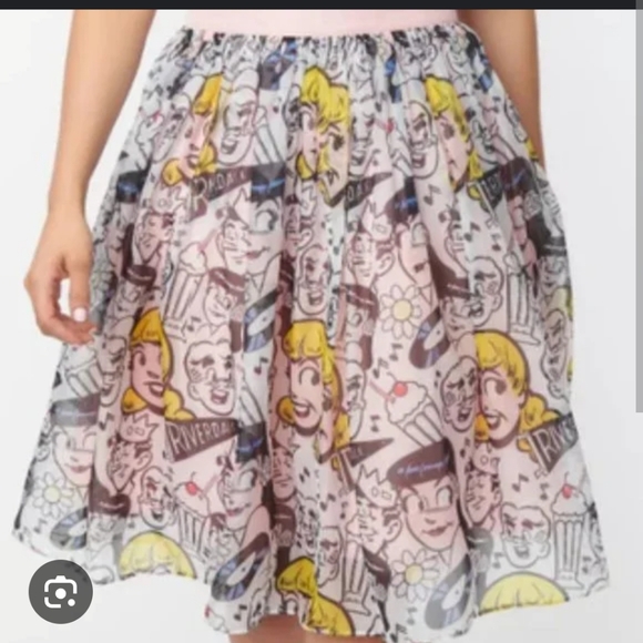 ISO unique vintage riverdale skirt - Picture 1 of 1